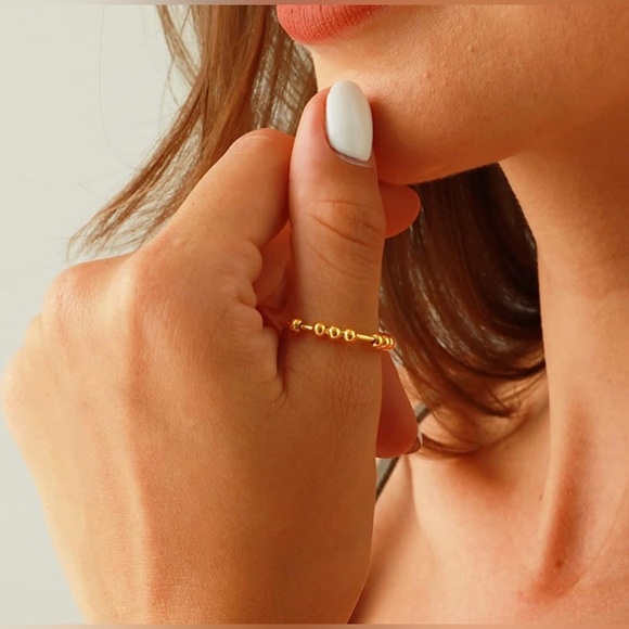 2 Pack Anxiety Ring - Picture 2 of 7